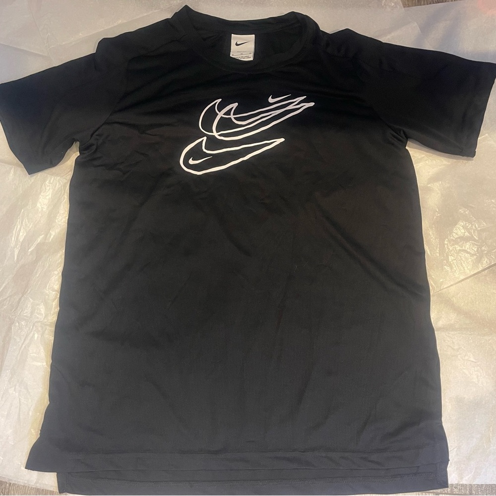 Youth Nike Tshirt